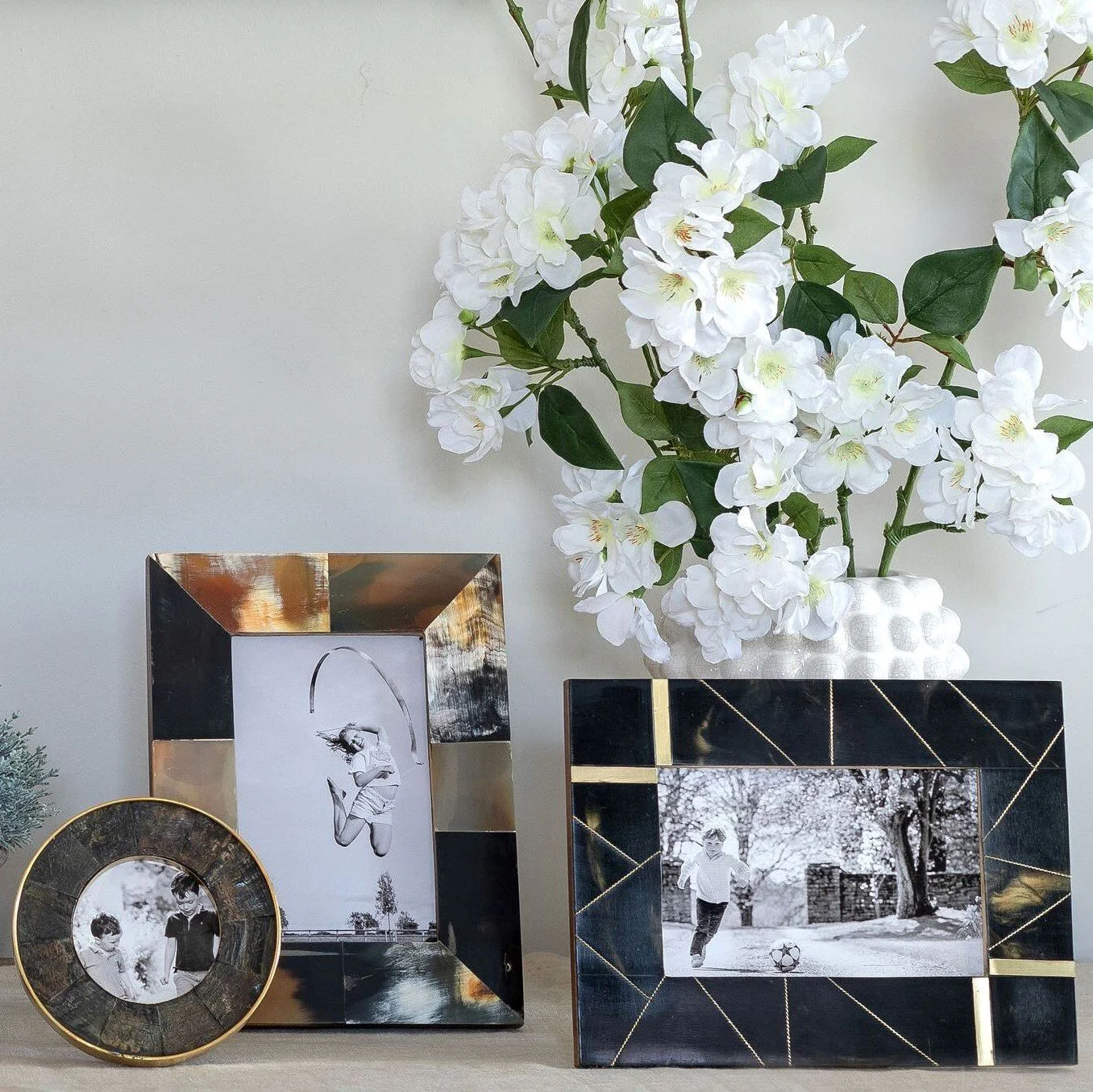 Marbled Horn Resin Photo Frame - Image 2