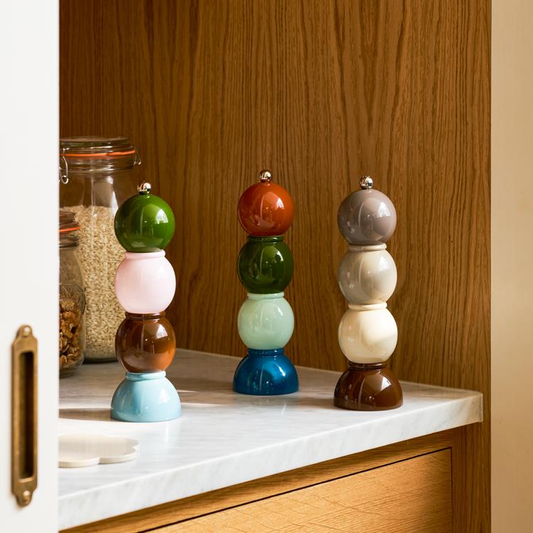 Nutmeg Multi Bob Salt or Pepper Mill - Image 3