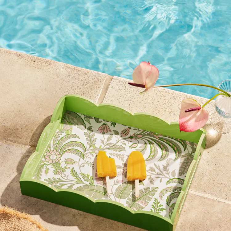 Palm Beach Green Lacquered Scallop Medium Tray - Image 3