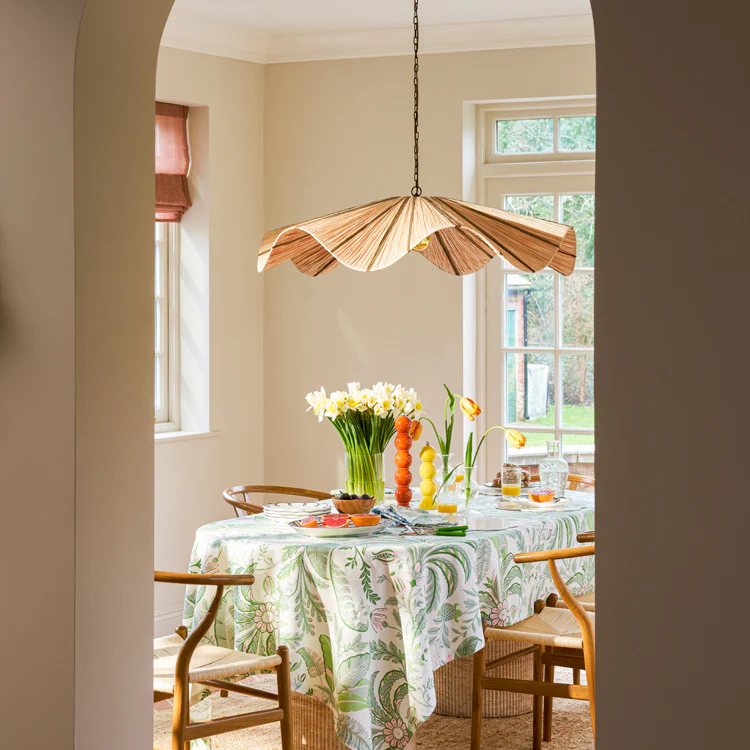 Palm Beach Green Linen Tablecloth - Image 3