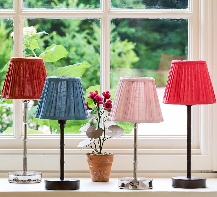Light Pink Scallop Lampshade - 16cm - Image 3
