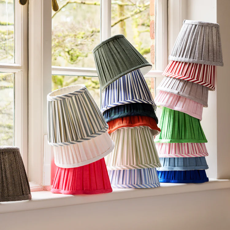 Leaf Green Scallop Lampshade - 16cm - Image 4